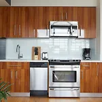 Pristine 1Br In C.B.D By Sonder